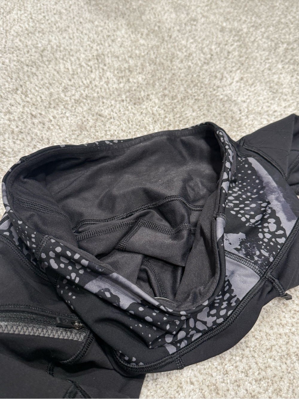 Lululemon Toasty Tech Tight II - Picture 3 of 5